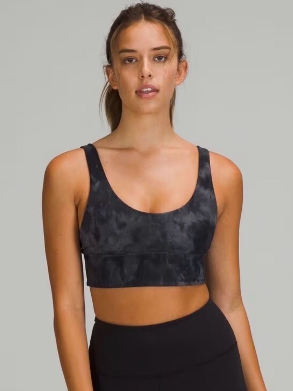 Lululemon Align Reversible Bra
Size: 6 A/B
Style Code LW2DD3S